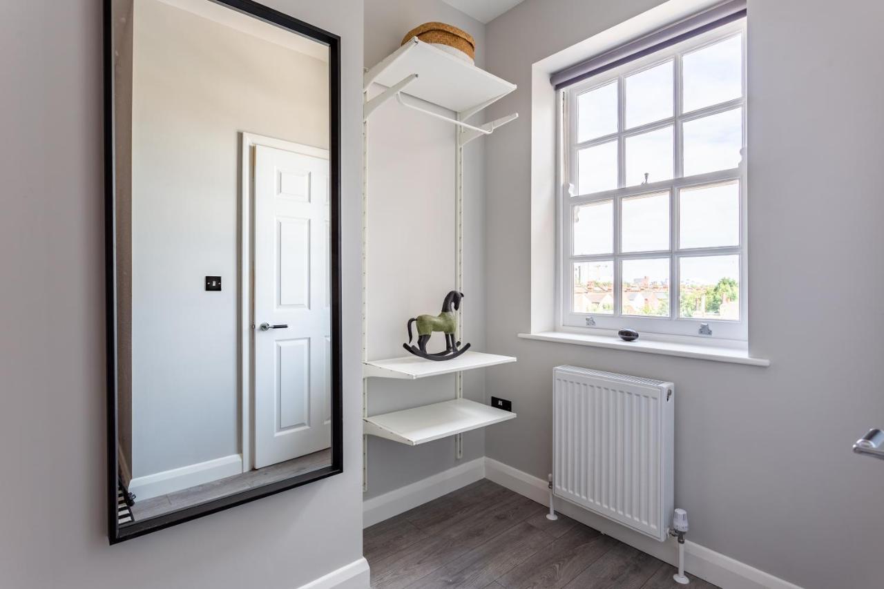 2 Bedroom Apartments With Sofa Bed In Southend Bagian luar foto