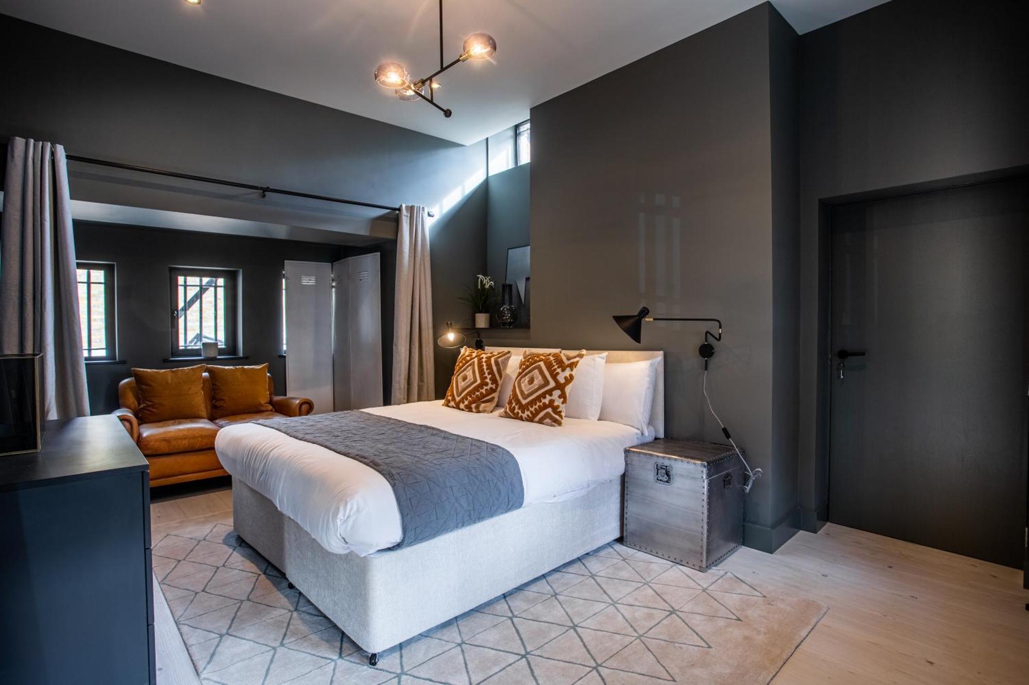 2 Bedroom Apartments With Sofa Bed In Southend Bagian luar foto