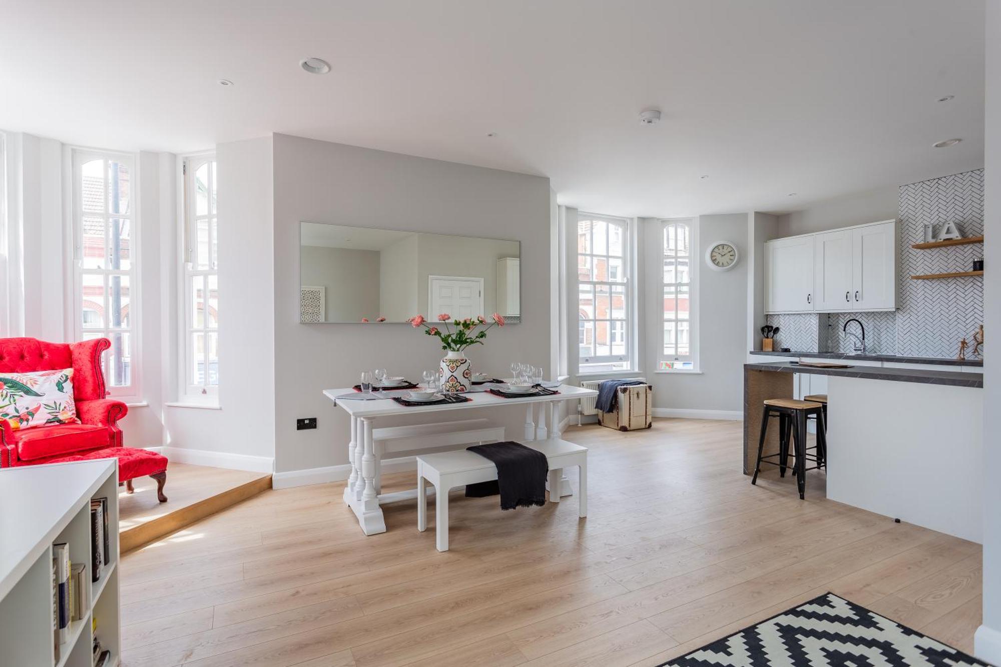 2 Bedroom Apartments With Sofa Bed In Southend Bagian luar foto