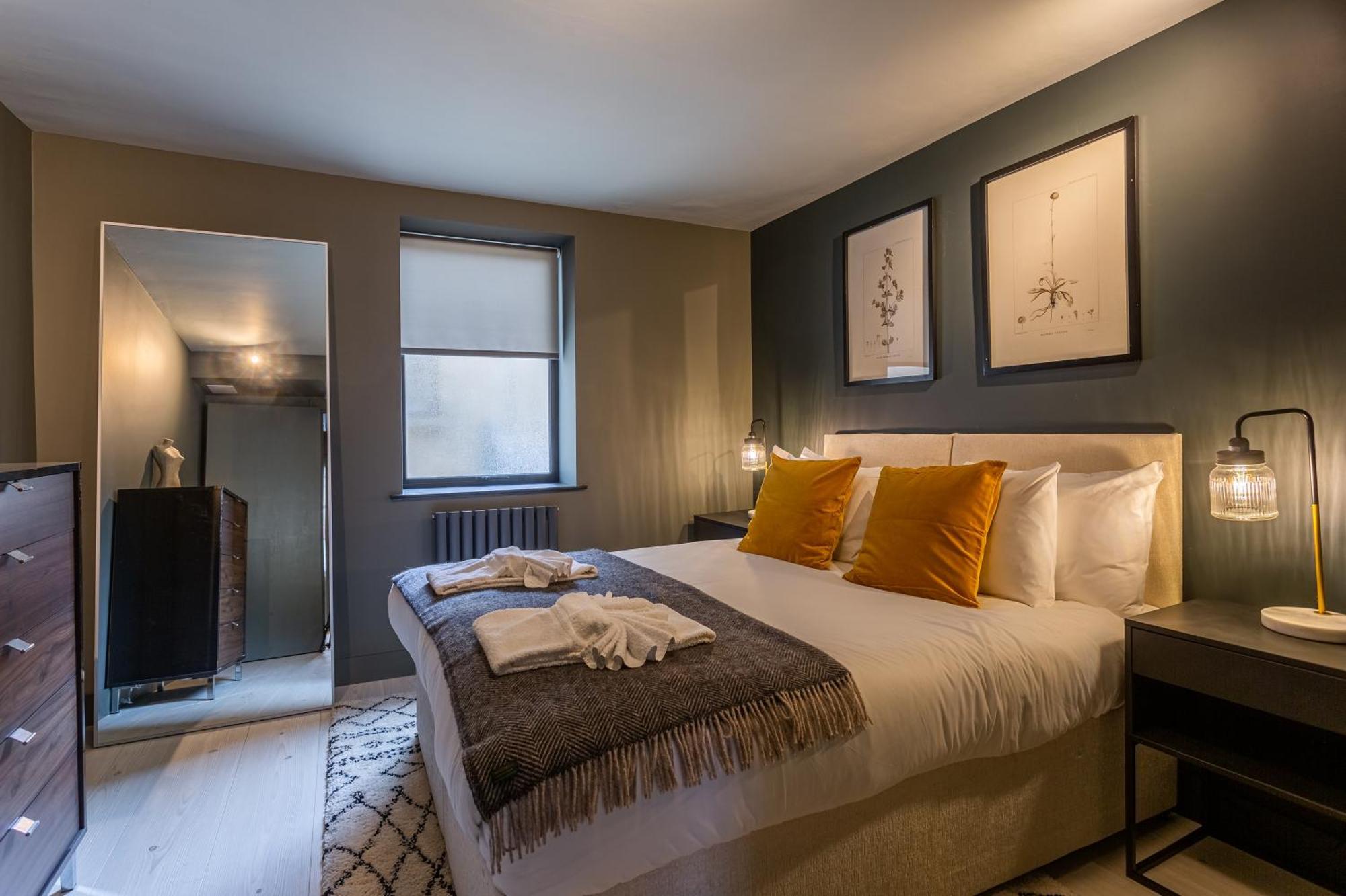2 Bedroom Apartments With Sofa Bed In Southend Bagian luar foto